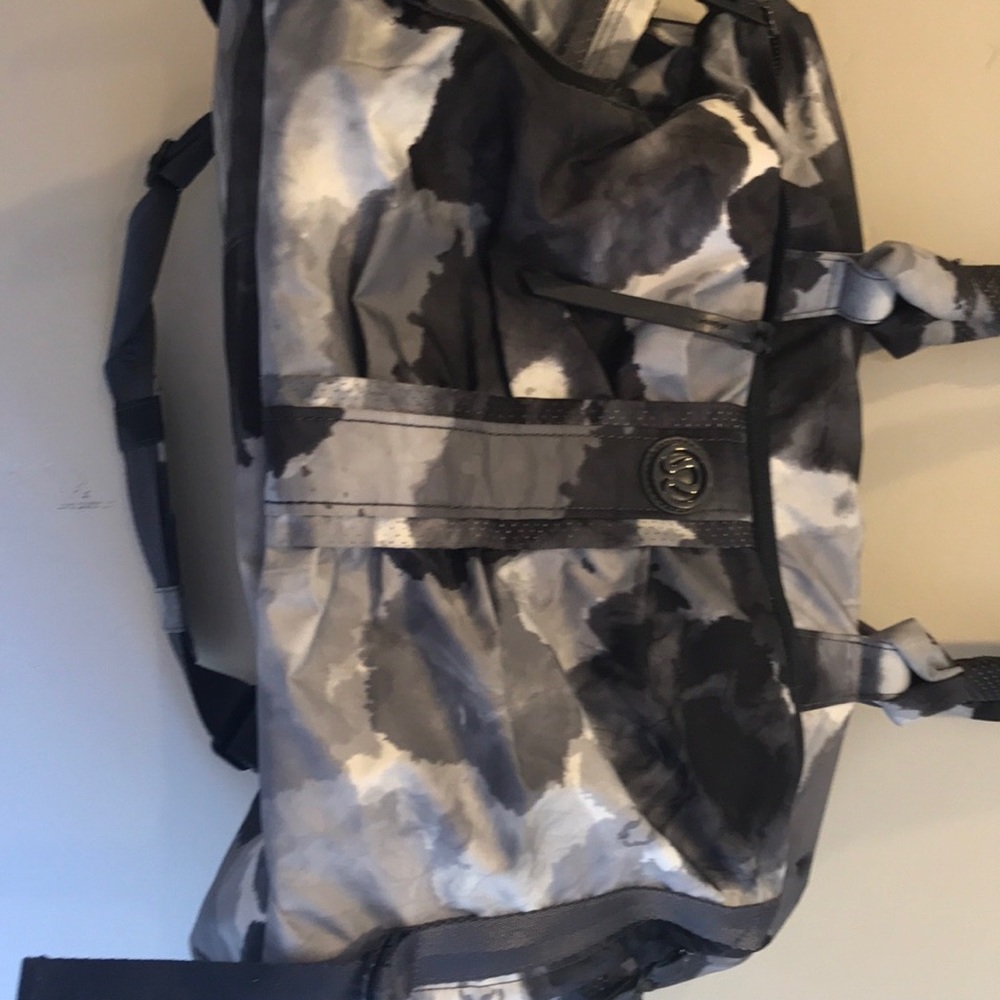 Lululemon grey black and white camouflage gym bag